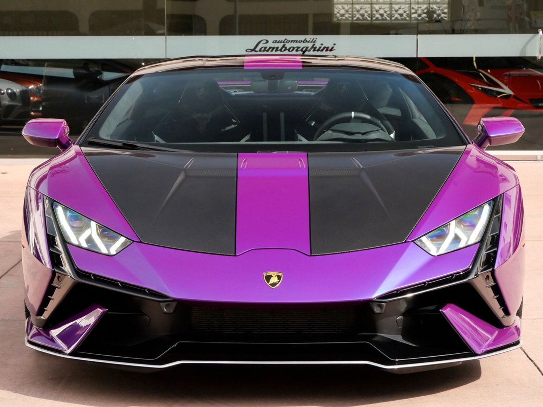 Coupe in Beverly Hills, CA, United States 5 - 18563381