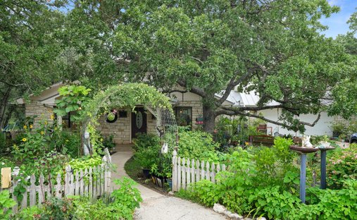 House in Dale, Texas, United States 1