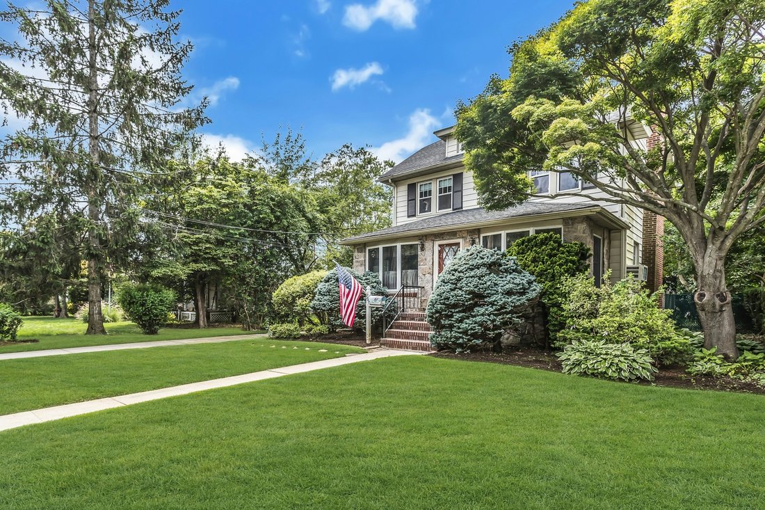 House in East Rockaway, New York, United States 3 - 18553057