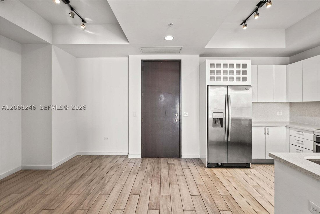 Condo in Miami, Florida, United States 4 - 18561994
