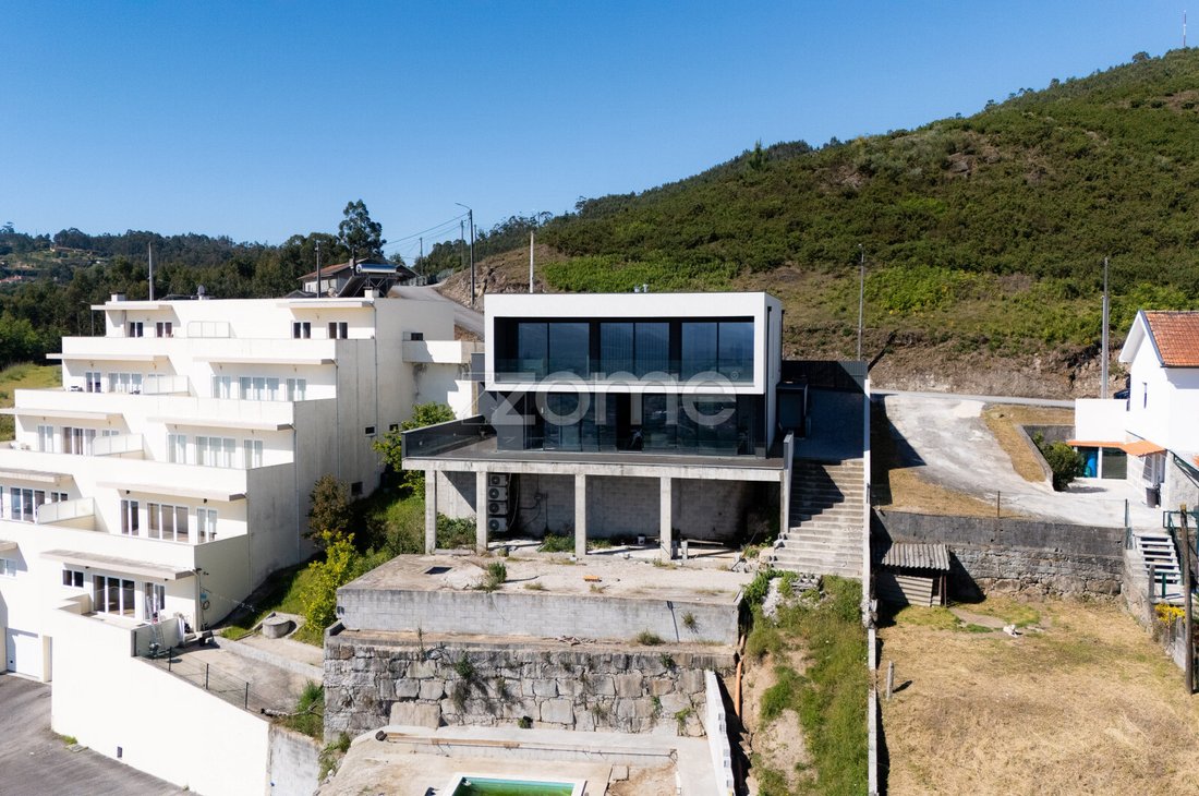 House in Santa Eulalia, Braga, Portugal 3 - 18563527
