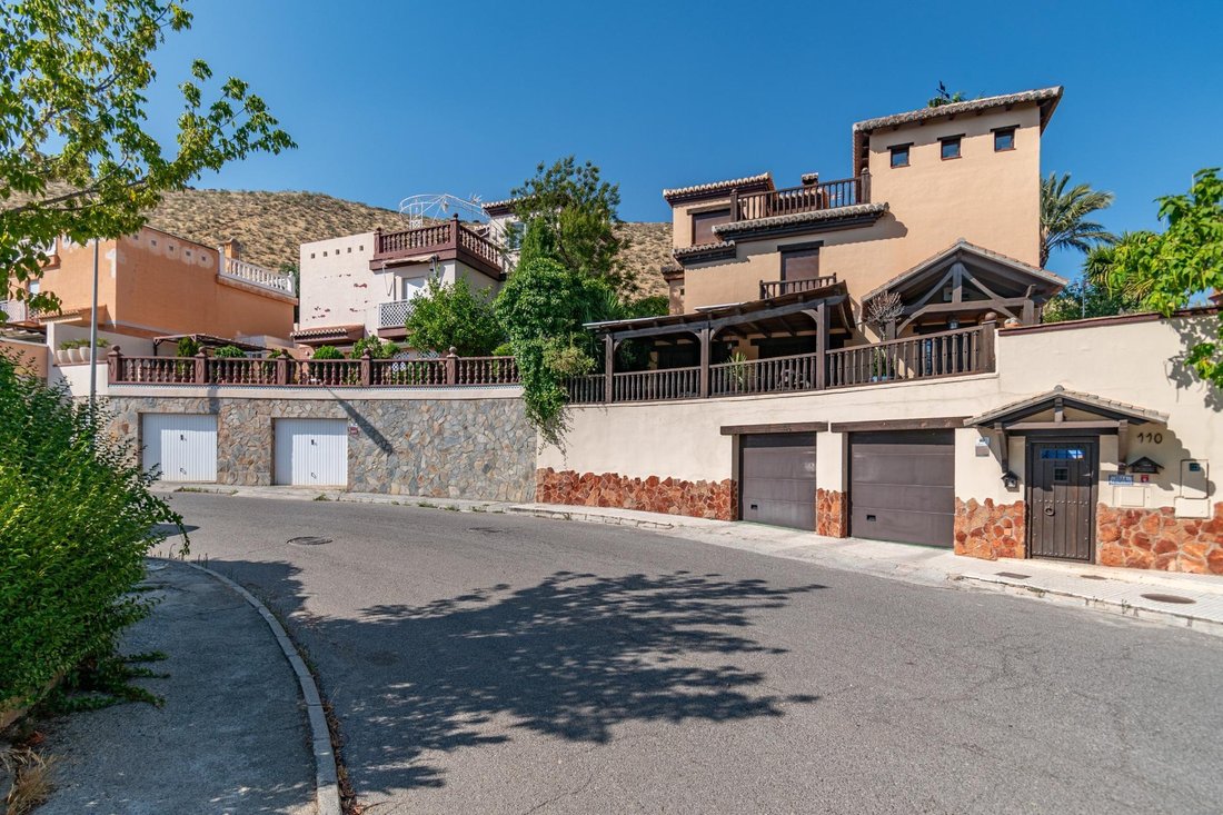 Villa in Cenes de la Vega, Andalusia, Spain 3 - 18565949