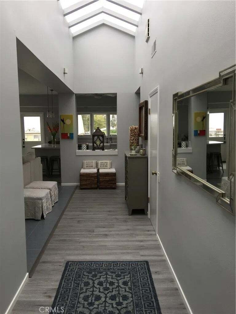 Laguna Beach, California, United States 4 - 18562455