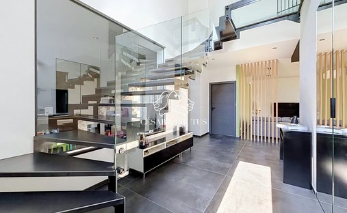 House in Frans, Auvergne-Rhône-Alpes, France 1
