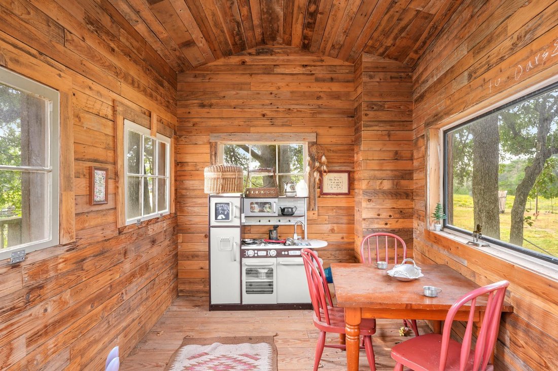 House in Dale, Texas, United States 5 - 18565418