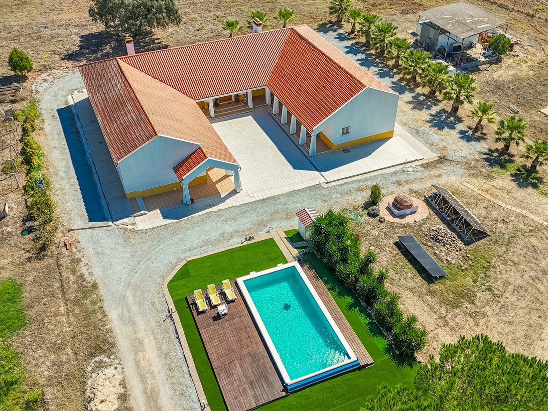 Estate in Sao Cristovao, Évora District, Portugal 1 - 18566205