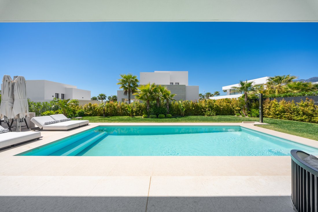 Villa in Rio Real, Marbella, Andalusia 5 - 18565237