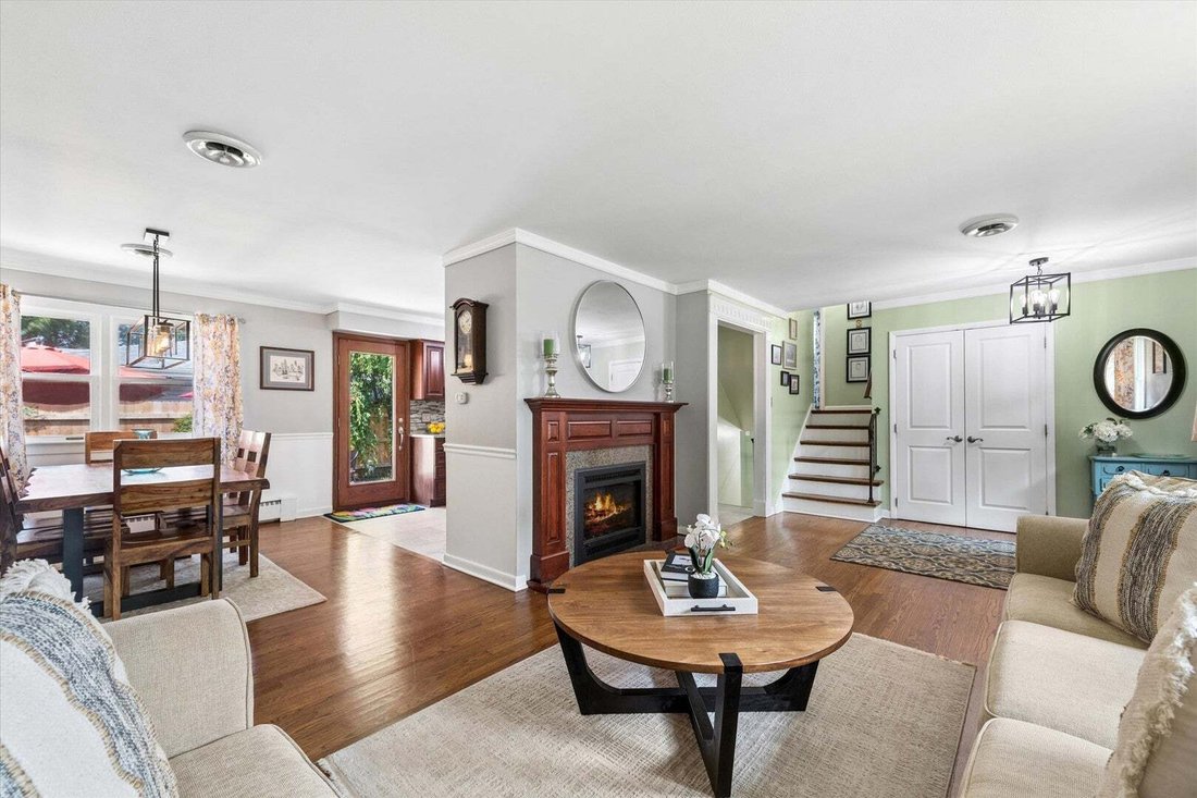 House in Glenview, Illinois, United States 3 - 18562559