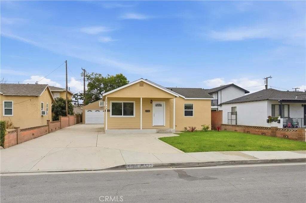 Cypress, California, United States 2 - 18562261