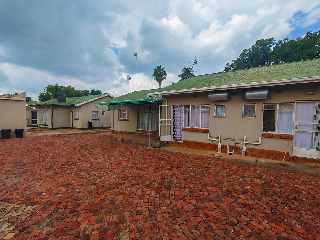 House in Potchefstroom, North West, South Africa 4 - 18560286
