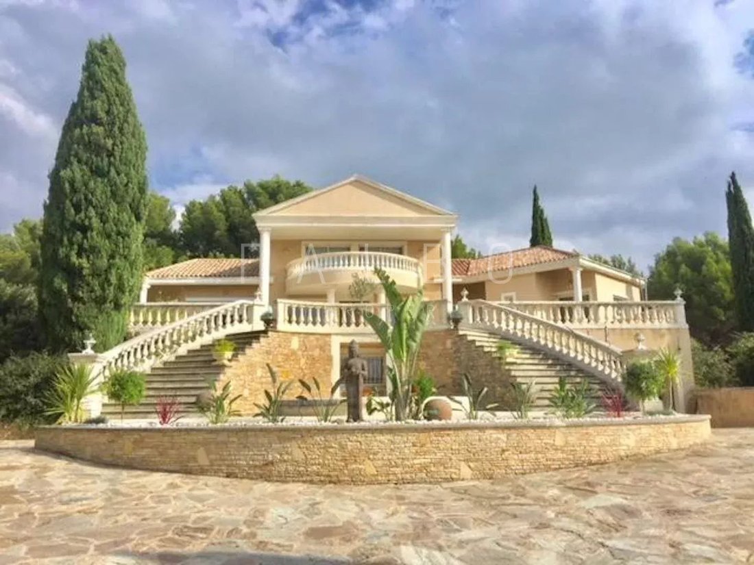 Villa in Ceyreste, Provence-Alpes-Côte d'Azur, France 4 - 16891972