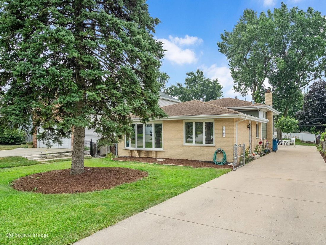 House in Elmhurst, Illinois, United States 1 - 18558971