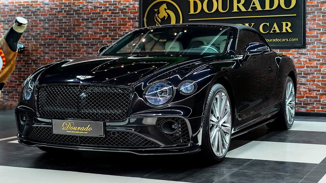 Cabriolet in Dubai, United Arab Emirates 4 - 18564182