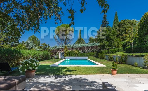 Villa in Grand Sud- Aix la Duranne, Aix-en-Provence, France 1