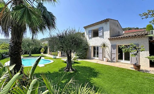 House in Riquebonne-Ferratone-Pizou, Vallauris, France 1