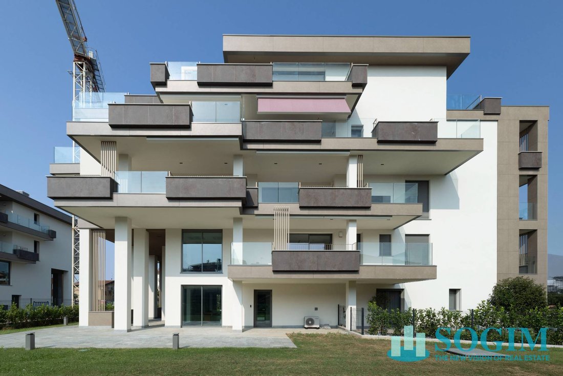 Apartment in Cologno Monzese, Lombardy, Italy 1 - 16708855