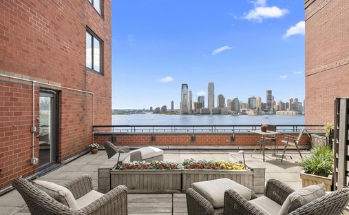 House in New York, New York, United States 1