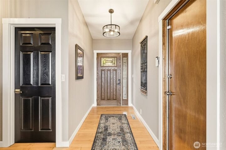 House in Tacoma, Washington, United States 5 - 18564471