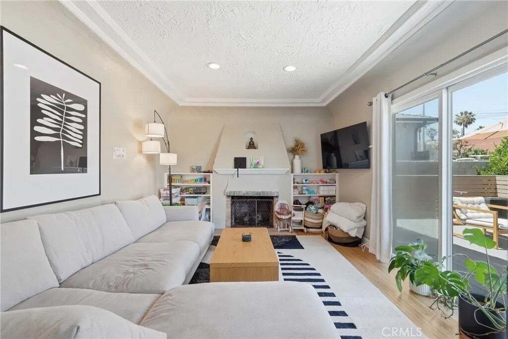Santa Monica, California, United States 3 - 18562478
