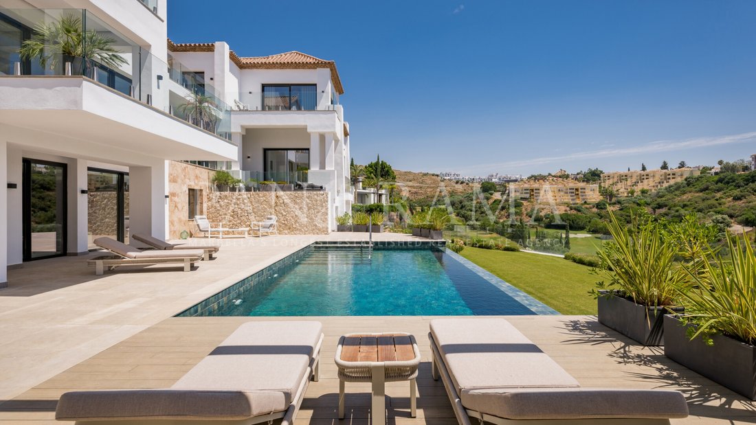 Villa in Cancelada, Estepona, Andalusia 5 - 18558701