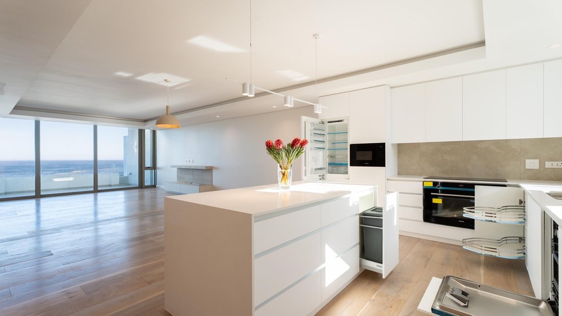 Apartment in Overstrand Local Municipality, Western Cape, South Africa 3 - 18563223