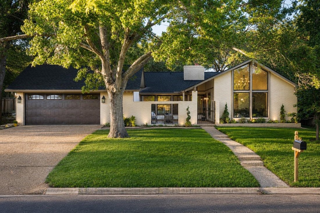 House in Austin, Texas, United States 1 - 18562059