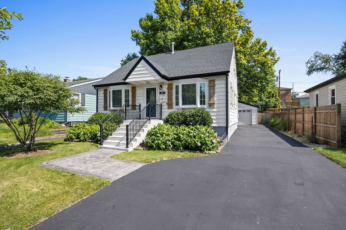 House in Downers Grove, Illinois, United States 1 - 18562555