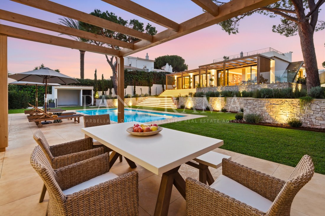 Villa in Elviria-Cabopino, Marbella, Spain 1 - 18563120