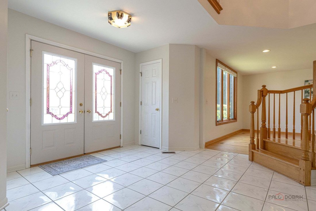 House in Buffalo Grove, Illinois, United States 3 - 18562554