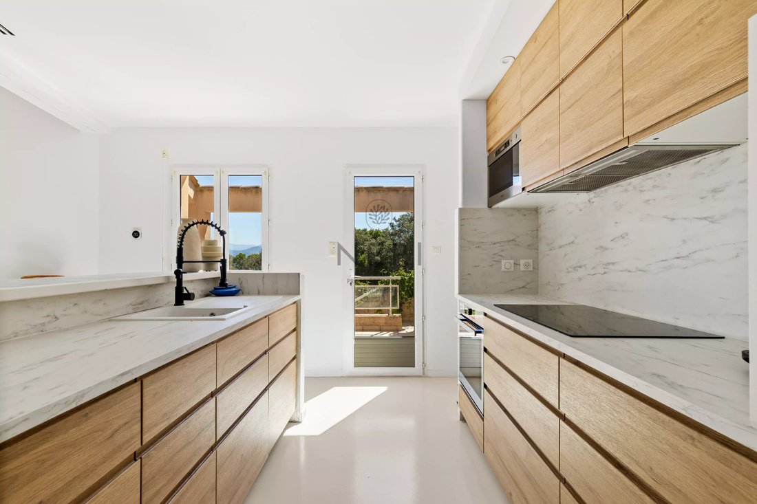 Villa in Coti-Chiavari, Corsica, France 4 - 18566098