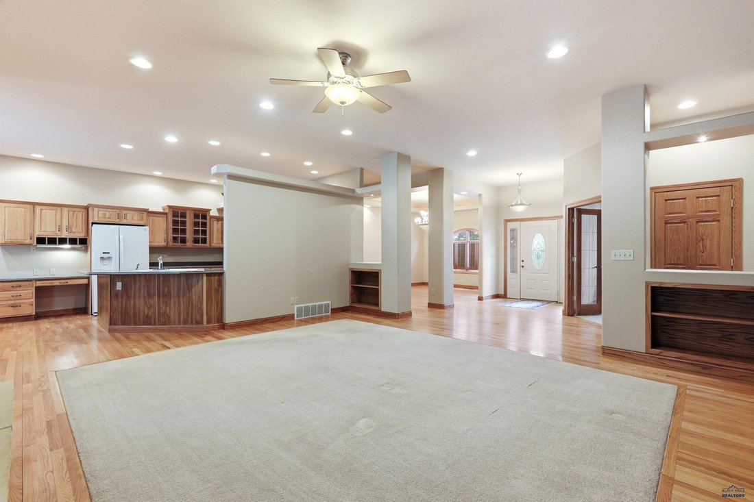 House in Rapid City, South Dakota, United States 4 - 18558873