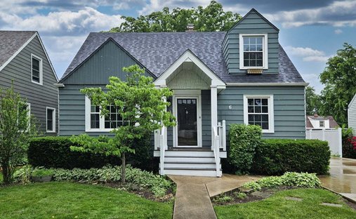 House in Elmhurst, Illinois, United States 1