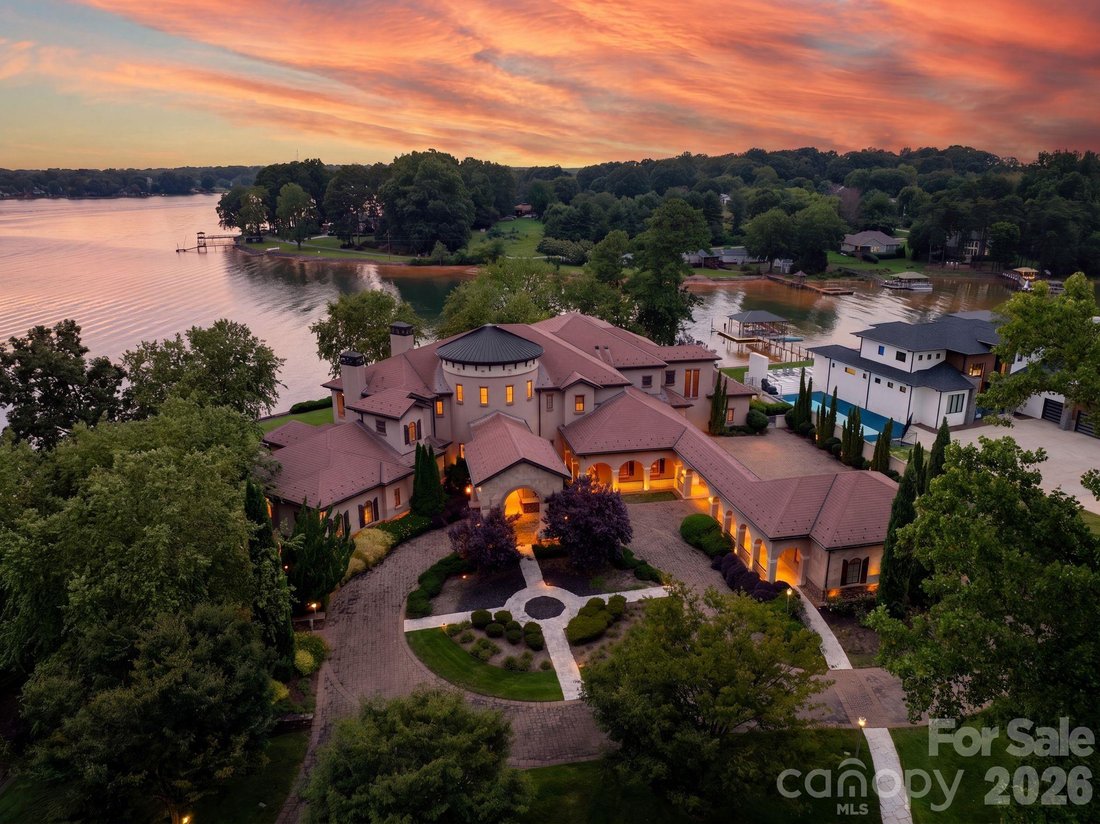 House in Mooresville, North Carolina, United States 1 - 18566340