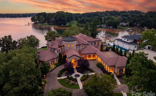 House in Mooresville, North Carolina, United States 1
