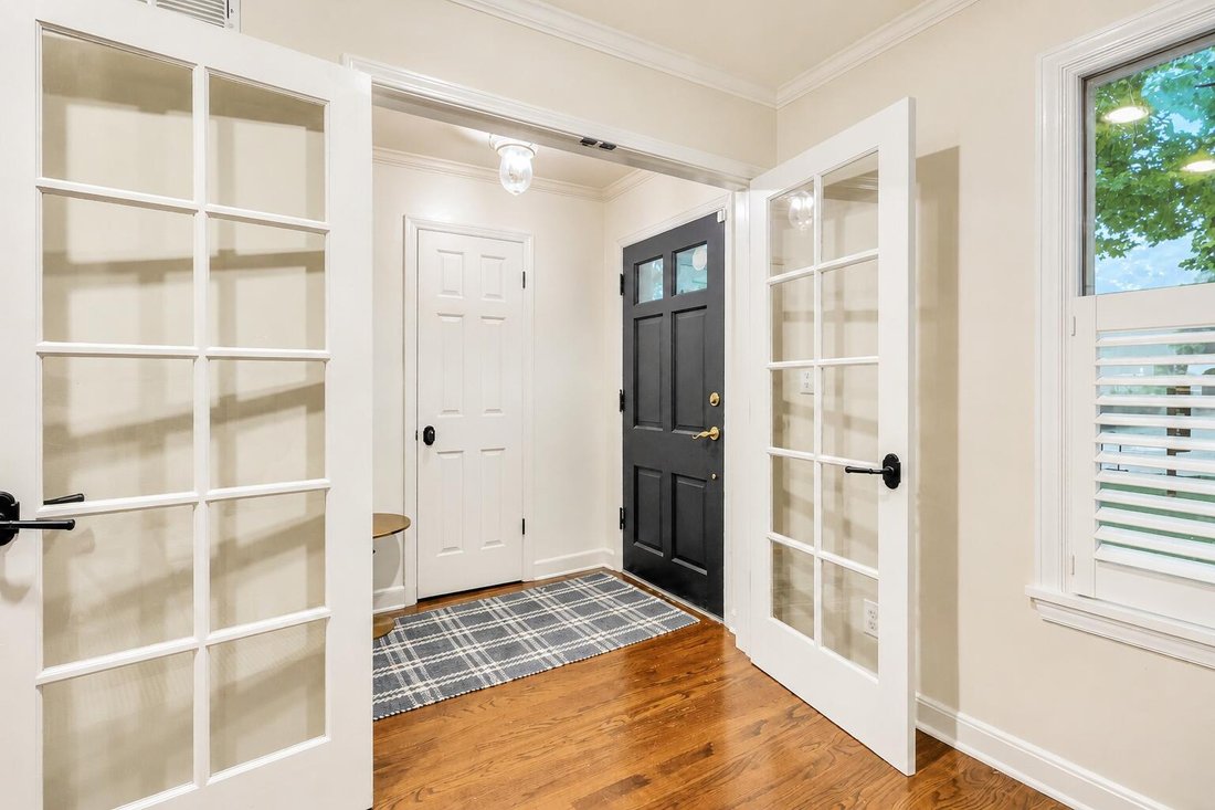 House in Wauwatosa, Wisconsin, United States 4 - 18565312