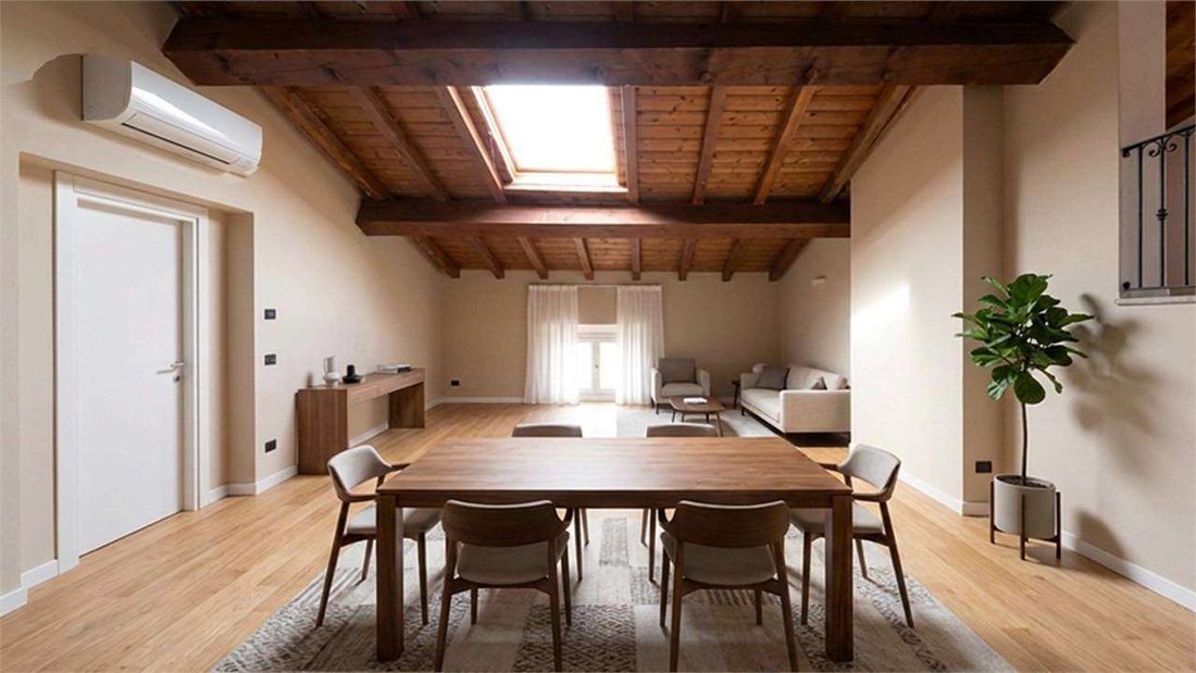 Apartment in Historic Center, Modena, Emilia-Romagna 1 - 18561147