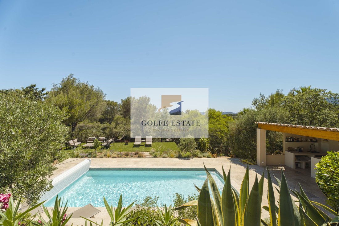 Villa in La Croix-Valmer, Provence-Alpes-Côte d'Azur, France 4 - 18558670