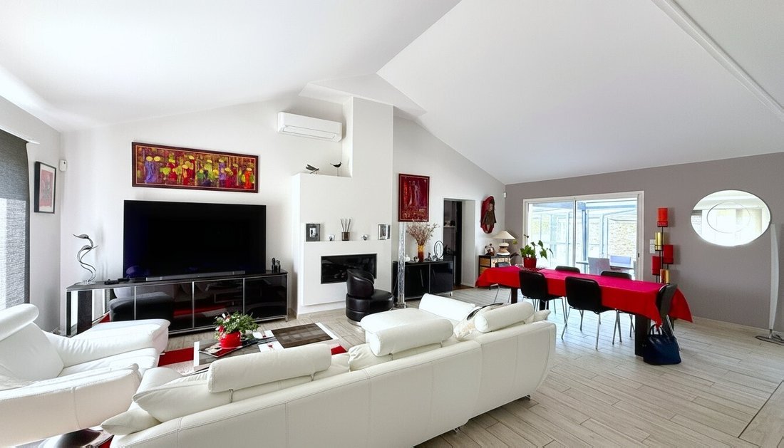 Villa in Le Cellier, Pays de la Loire, France 5 - 18560251