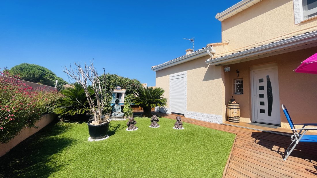 Villa in Mireval, Occitania, France 3 - 18561486