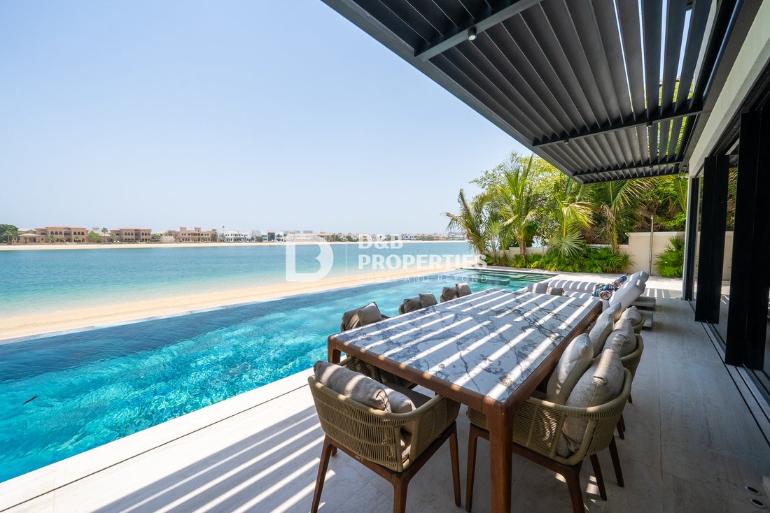 Villa in Palm Jumeirah, Dubai, United Arab Emirates 2 - 18558265