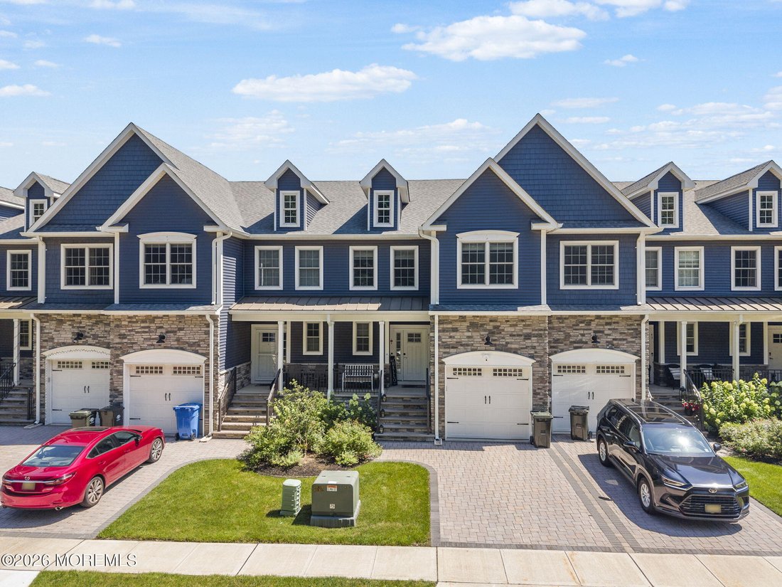Condo in Old Bridge Township, New Jersey, United States 2 - 18564901