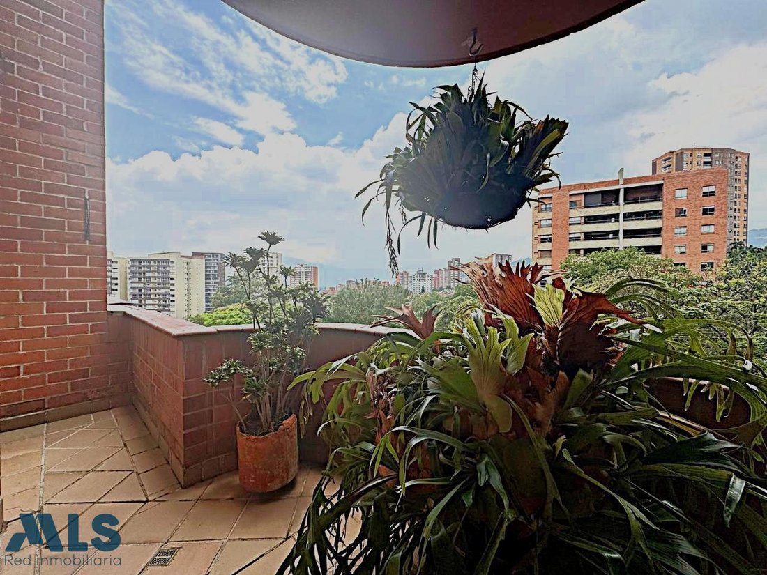 Apartment in Medellín, Antioquia, Colombia 5 - 18559653