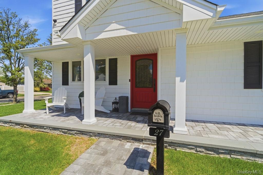 House in Bethpage, New York, United States 4 - 18564776