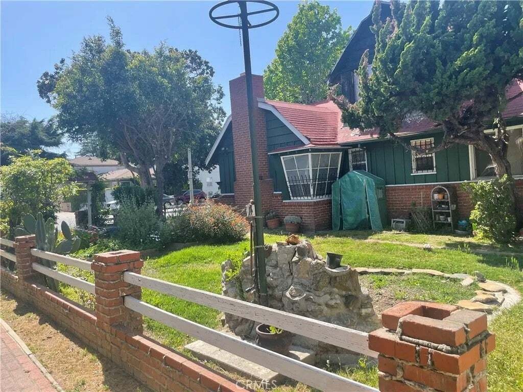 Culver City, California, United States 2 - 18562304