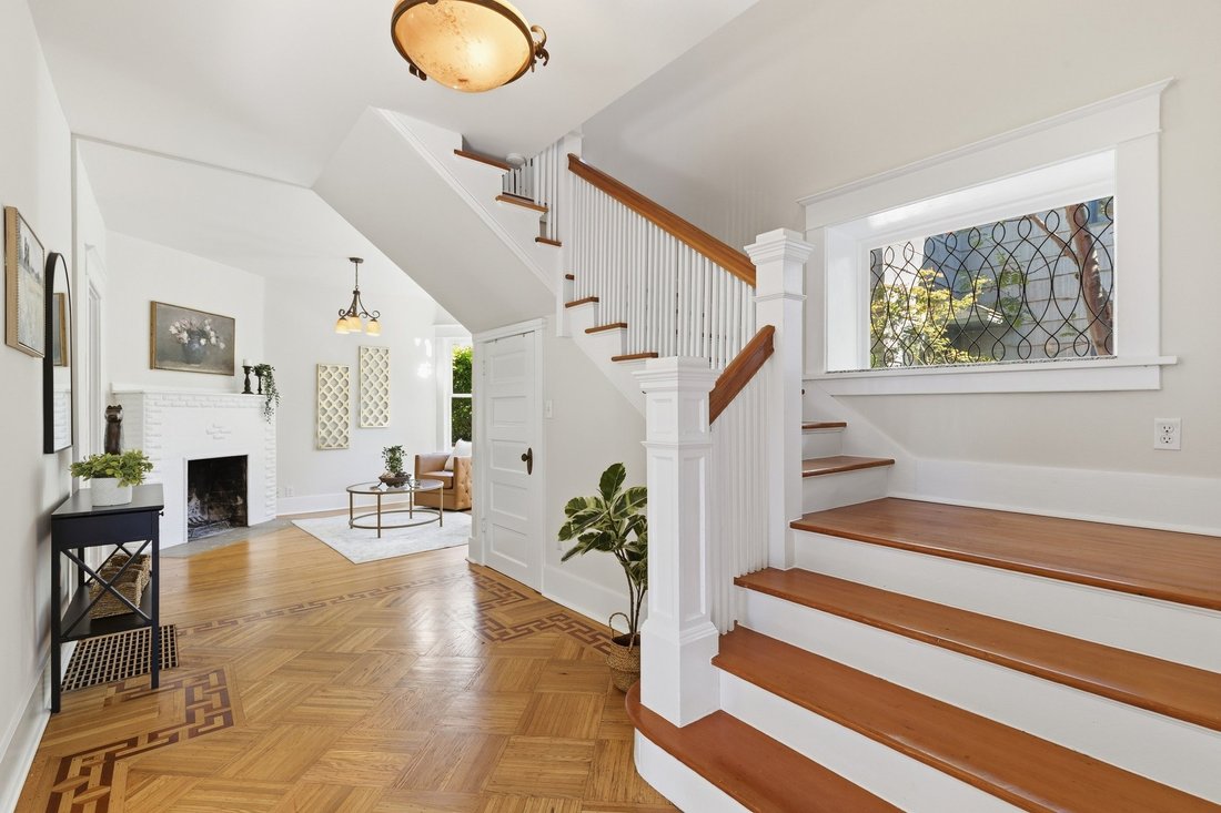 House in Seattle, Washington, United States 3 - 18558782