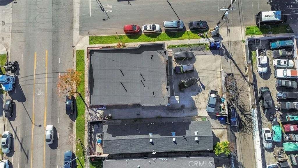 Los Angeles, California, United States 4 - 18562233