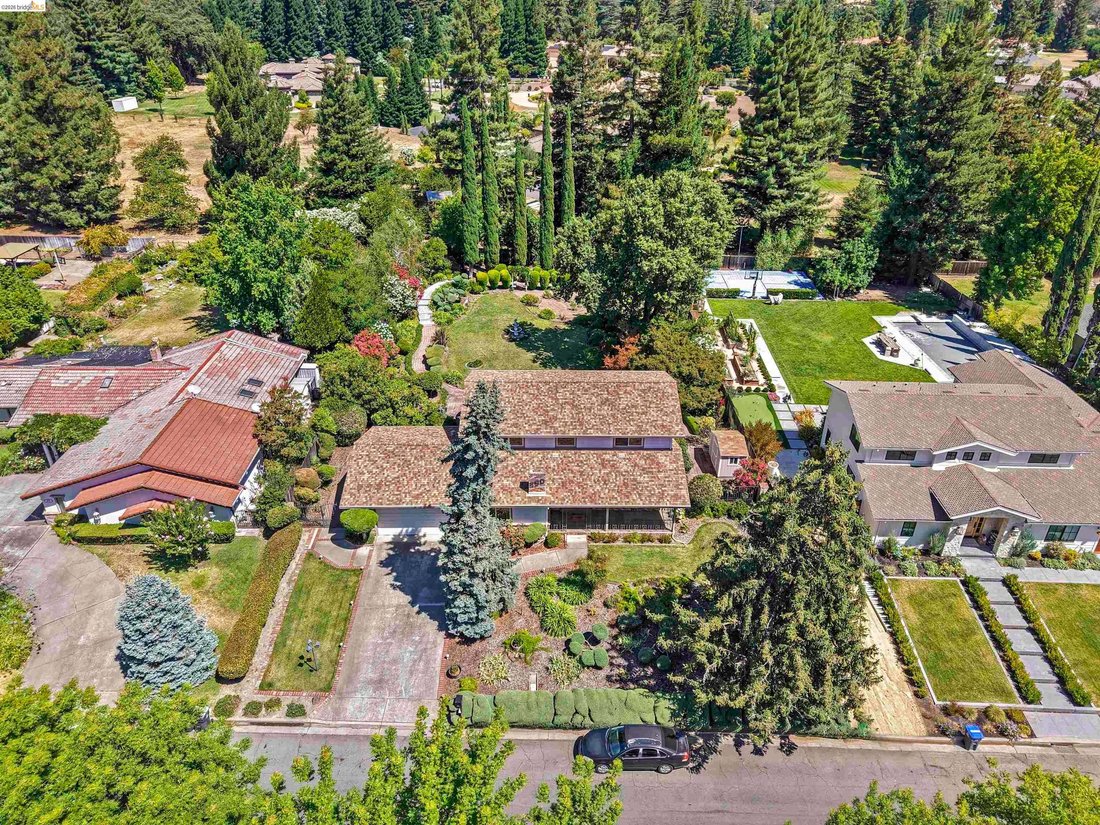 House in Suisun City, California, United States 2 - 18558576