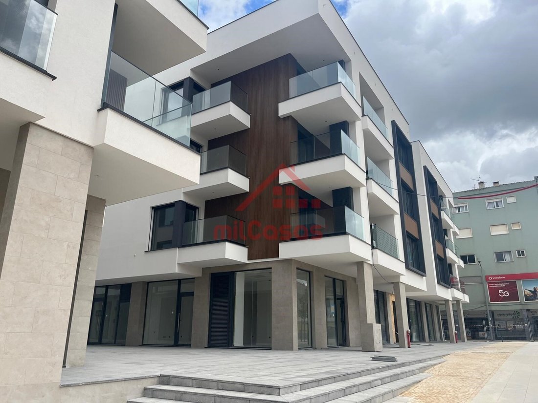 Appartamento a Santa Maria, Sao Pedro e Matacaes, Lisbona, Portogallo 1 - 18566165