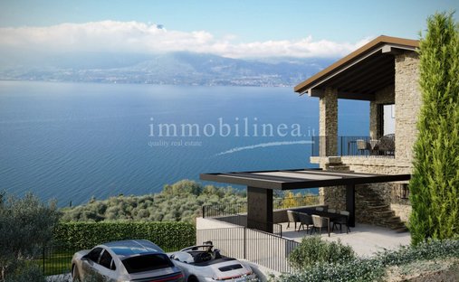 Country House in Torri del Benaco, Veneto, Italy 1