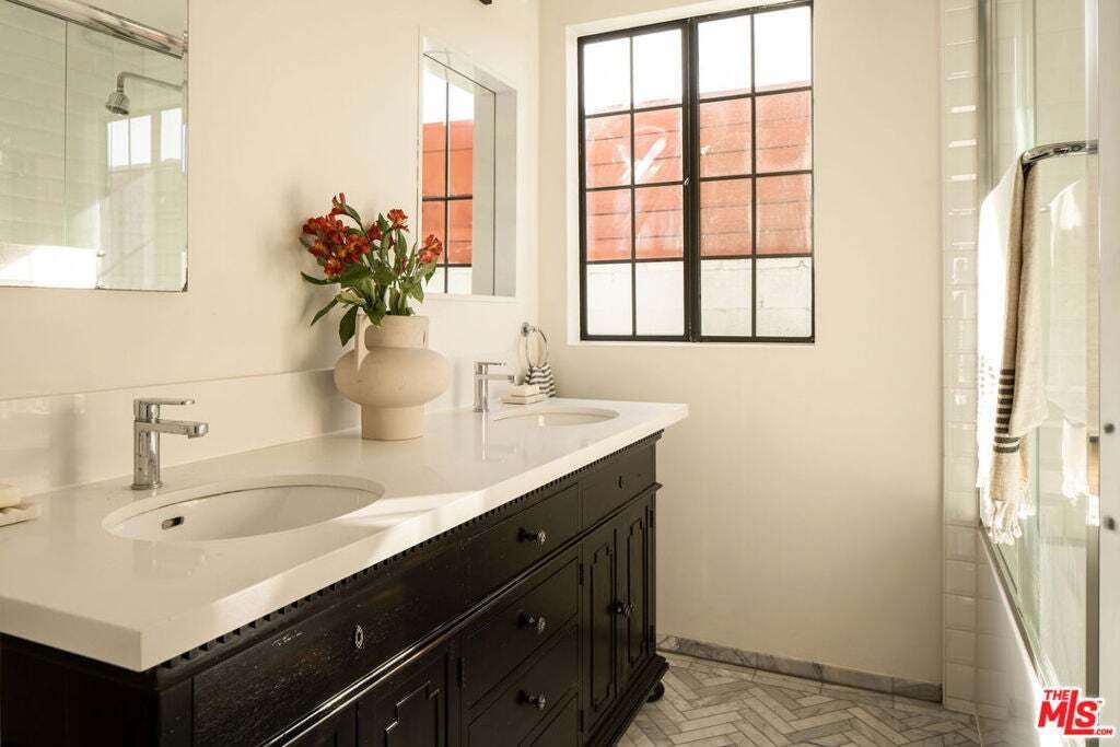 House in Los Angeles, California, United States 4 - 18561203